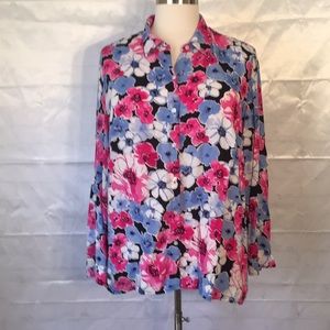 Floral buttoned down blouse